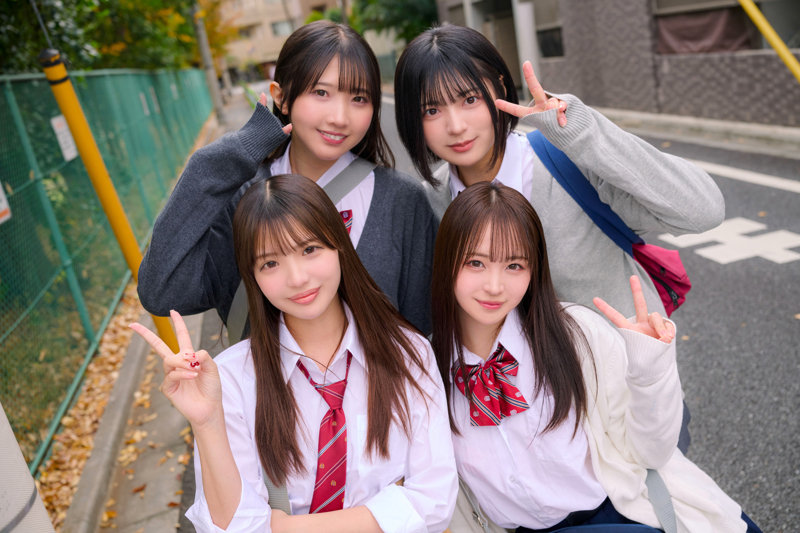 める＆ひかり＆もあ＆ゆみ 画像1